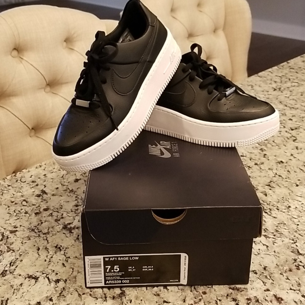 Women's W AF1 SAGE LOW